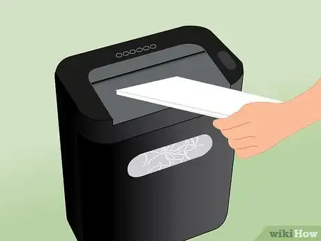 Imagen titulada Oil a Shredder Step 5