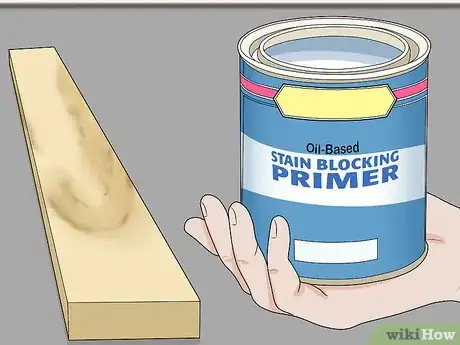 Imagen titulada Stop Stains Bleeding Through Paint Step 5