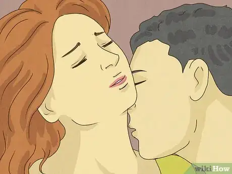 Imagen titulada What Should You Do when a Guy Is Kissing Your Neck Step 1