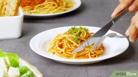 Imagen titulada Eat Spaghetti Step 13