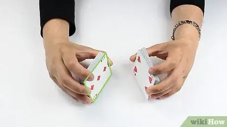 Imagen titulada Do Easy Card Tricks Step 29