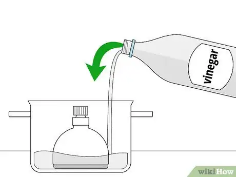 Imagen titulada Clean the Showerhead with Vinegar Step 4