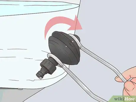 Imagen titulada Run a Boat Motor Out of Water Step 14