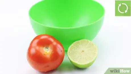 Imagen titulada Treat Oily Skin with Tomatoes Step 9