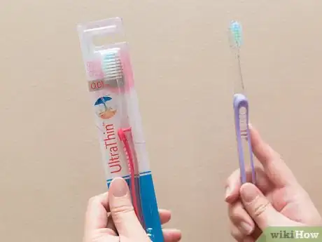 Imagen titulada Keep a Clean Toothbrush Step 11