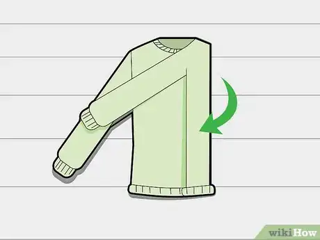 Imagen titulada Fold Long Sleeve Shirts Step 12