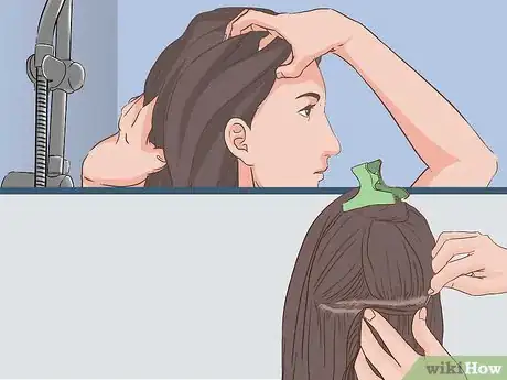 Imagen titulada Add Hair to Braids Step 1