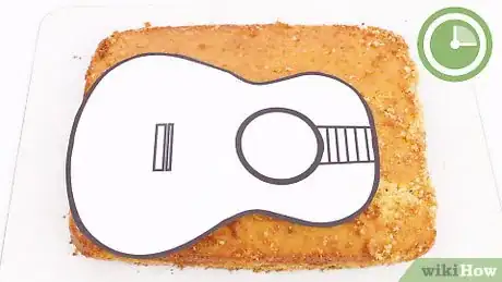 Imagen titulada Make a Guitar Cake Step 3