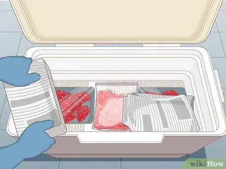 Imagen titulada Use Dry Ice in a Cooler Step 11