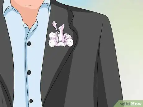 Imagen titulada Pin on a Boutonniere Step 22