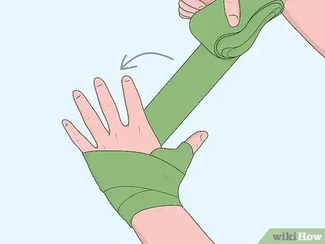 Imagen titulada Stop Wrist Pain when Punching Step 8