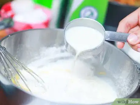 Imagen titulada Make a Pineapple Upside Down Cake Step 11