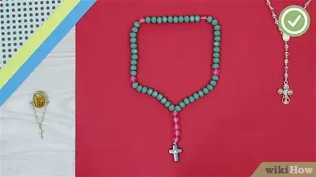 Imagen titulada Make a Rosary Step 11