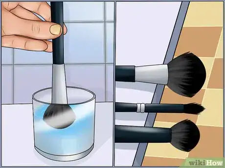 Imagen titulada Clean Makeup Brushes Using Olive Oil and Soap Step 10