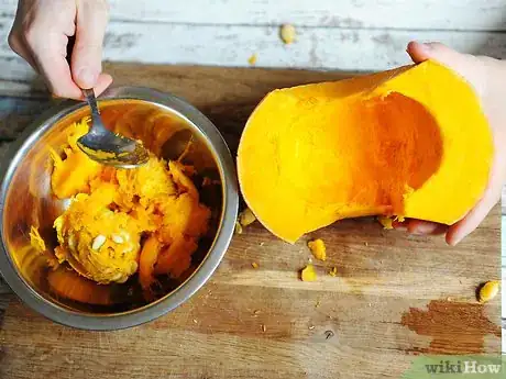 Imagen titulada Peel an Acorn Squash Step 10