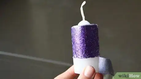 Imagen titulada Make Glitter Candles Step 19