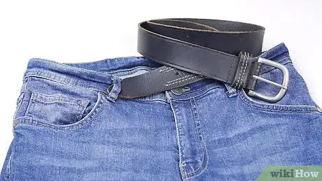 Imagen titulada Wear a Belt (for Young Men) Step 5