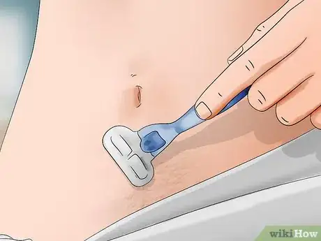 Imagen titulada Clean Belly Button Lint Step 11