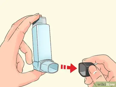 Imagen titulada Use an Inhaler Step 1