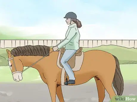 Imagen titulada Ride a Horse at Walk, Trot, and Canter Step 6