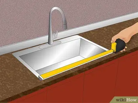 Imagen titulada Remove a Kitchen Sink Step 1