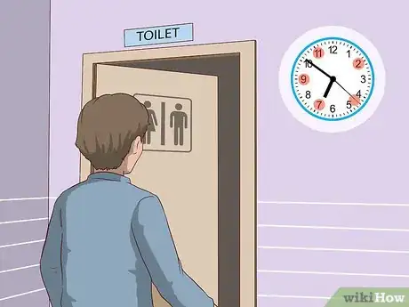 Imagen titulada Hold in Pee when You Can't Use the Bathroom Step 11.jpeg