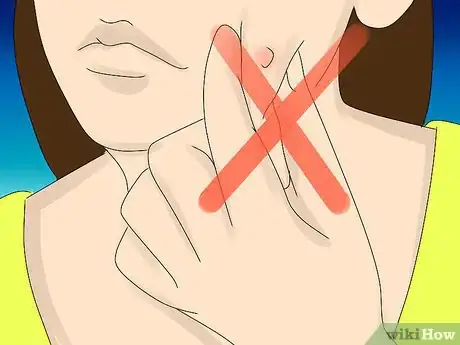 Imagen titulada Painlessly Pop a Pimple Step 10