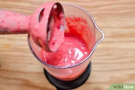 Imagen titulada Make a Fruit and Yogurt Smoothie Step 4