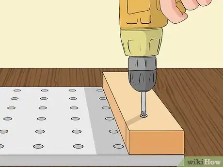 Imagen titulada Hang Tools on a Pegboard Step 10