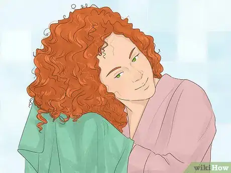 Imagen titulada Cut Curly Hair in Layers Step 3