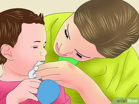 Imagen titulada Soothe a Teething Baby Step 4