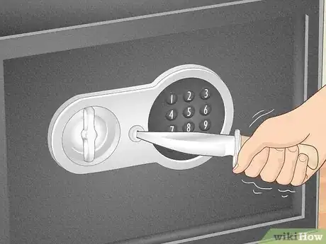 Imagen titulada Open a Digital Safe Without a Key Step 12