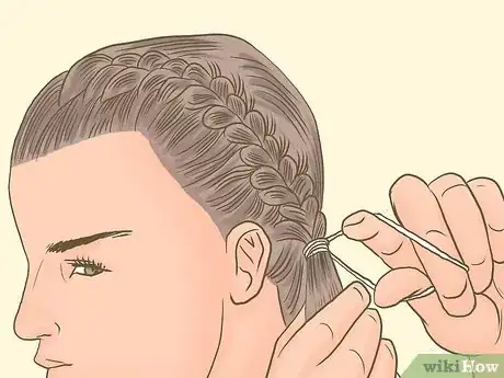 Imagen titulada French Braid Short Hair Step 10