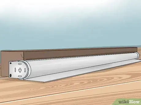 Imagen titulada Fit a Roller Blind Step 3