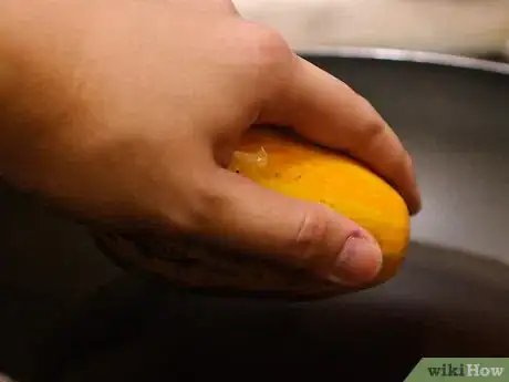 Imagen titulada Cook Spaghetti Squash Step 24