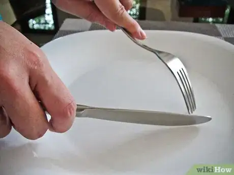 Imagen titulada Use Cutlery Step 2