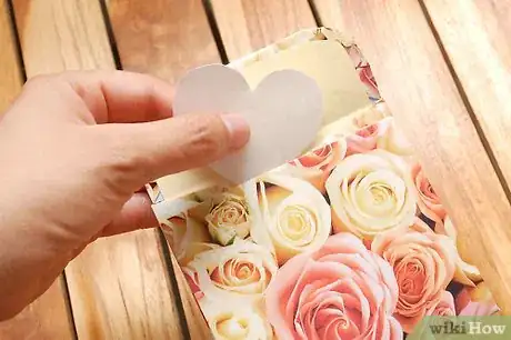 Imagen titulada Make a Gift Envelope Step 15