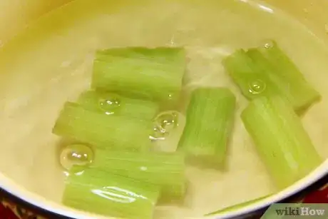 Imagen titulada Cook Celery Step 4