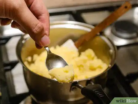 Imagen titulada Cook Mashed Potatoes Step 15