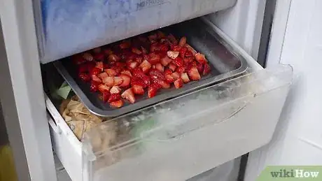 Imagen titulada Freeze Strawberries Step 5