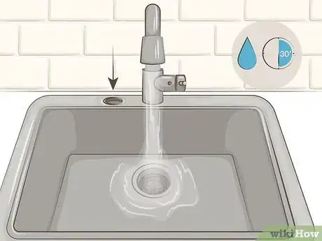 Imagen titulada Maintain a Garbage Disposal Step 1