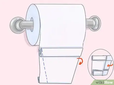 Imagen titulada Fold Toilet Paper Step 33