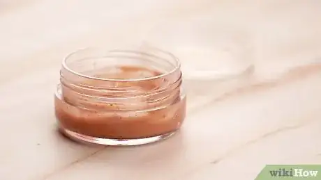 Imagen titulada Make Foundation With Eyeshadow Step 11