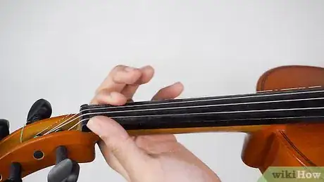 Imagen titulada Do Vibrato on a Violin Step 5