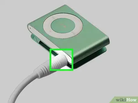 Imagen titulada Charge an iPod Shuffle Step 5