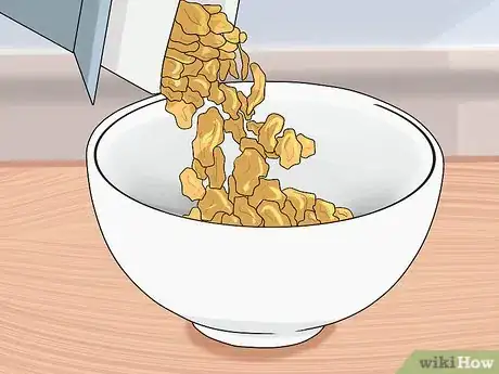 Imagen titulada Eat a Bowl of Cereal Step 1