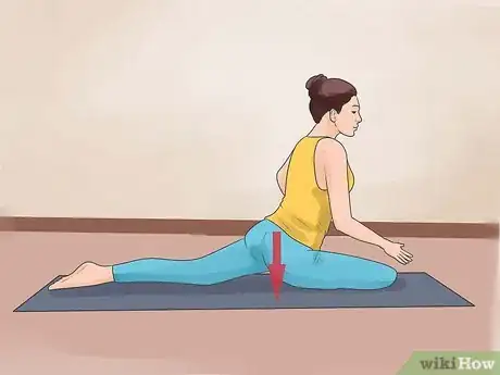 Imagen titulada Do the Yoga Pigeon Pose Step 13