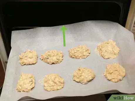 Imagen titulada Make Oatmeal Raisin Cookies Step 8