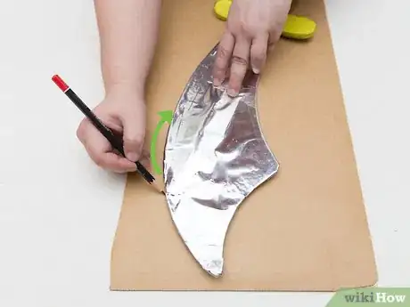 Imagen titulada Make a Cardboard Sword Step 3