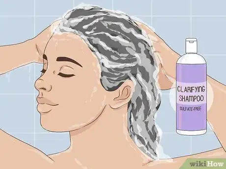 Imagen titulada Follow the Curly Girl Method for Curly Hair Step 1